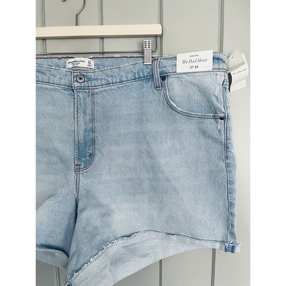 NWT Abercrombie & Fitch Dad High Rise Shorts Light Wash 37 Plus Size NEW - Picture 3 of 7
